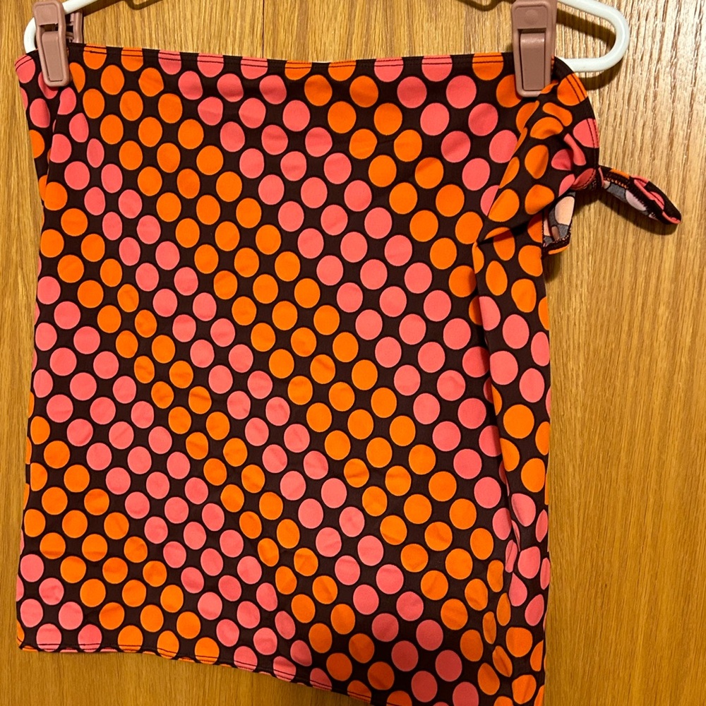Victoria’s Secret bikini cover-up